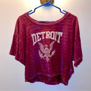 Buckle Detroit Maroon Boxy Striped Crop Top Eagle size S